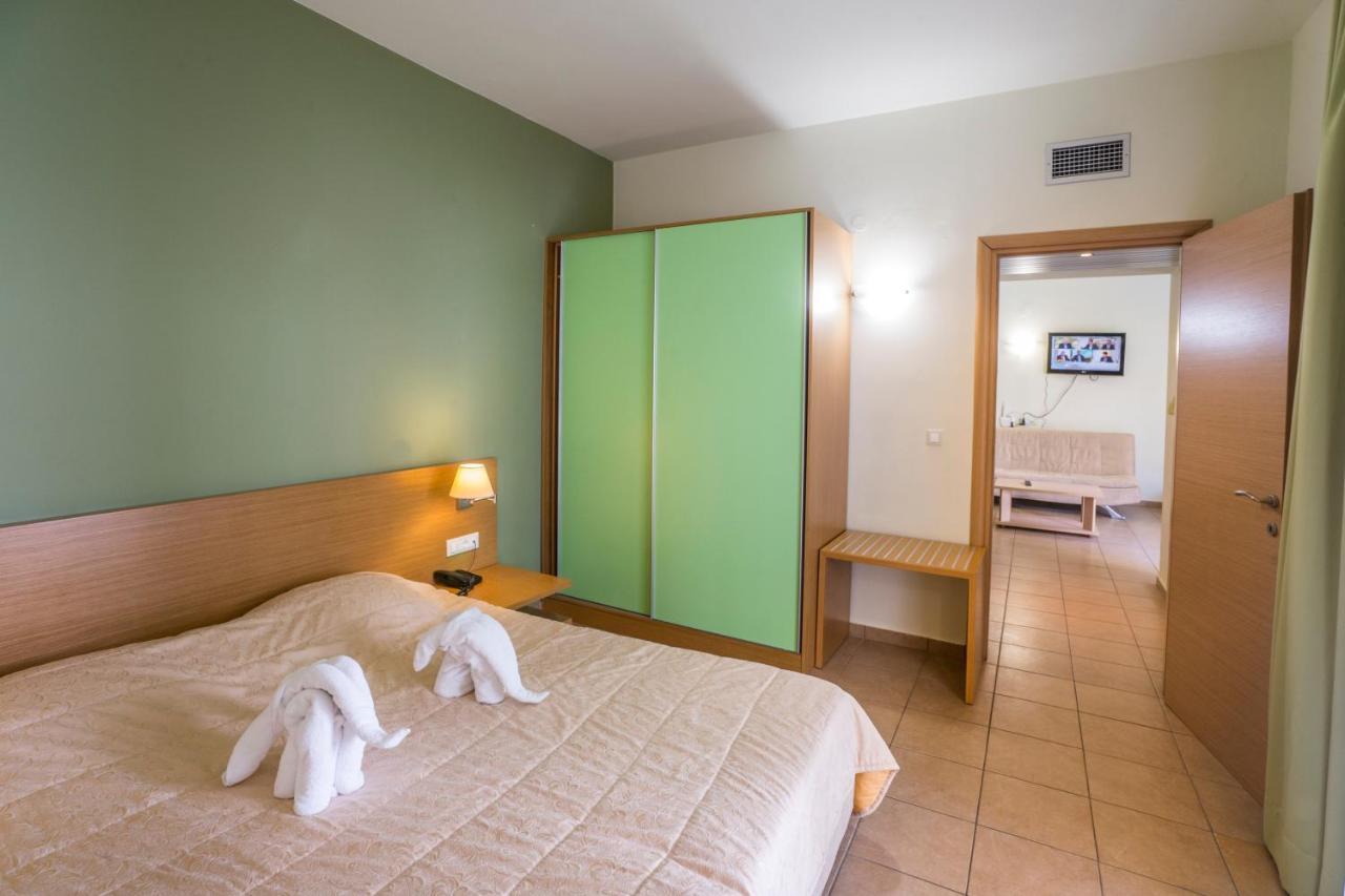 Athina Beach Hotel Kato Daratso Værelse billede